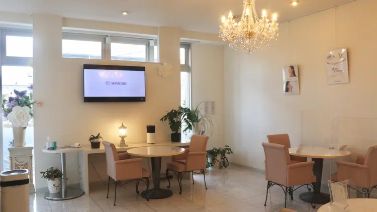 モイスティーヌ 平成大通りサロンの内観・外観2