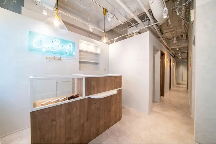 CreBiA-eyelash-の内観・外観2