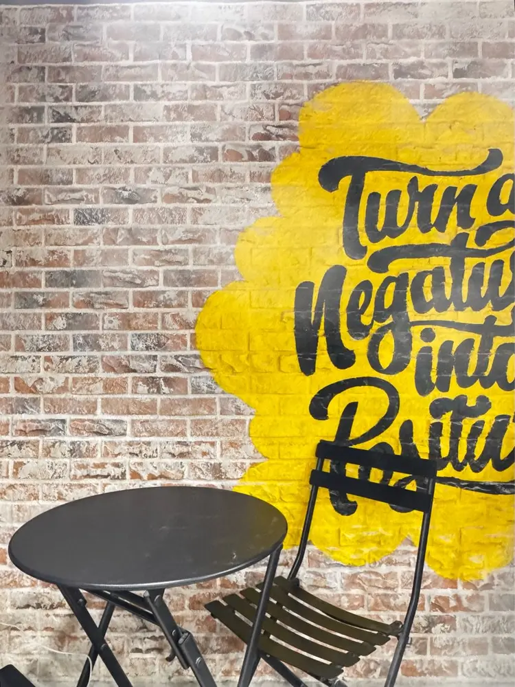 美容室 hair&make FLOW 新宿歌舞伎町の内観・外観1