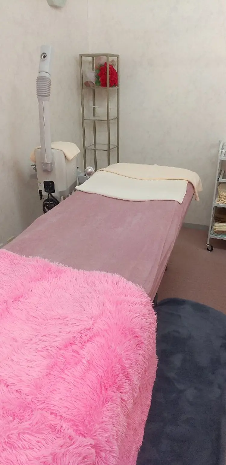 メナードフェイシャルサロン南条店の内観・外観3