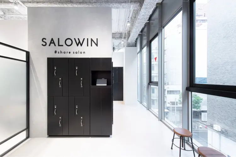 SALOWIN心斎橋店の内観・外観1