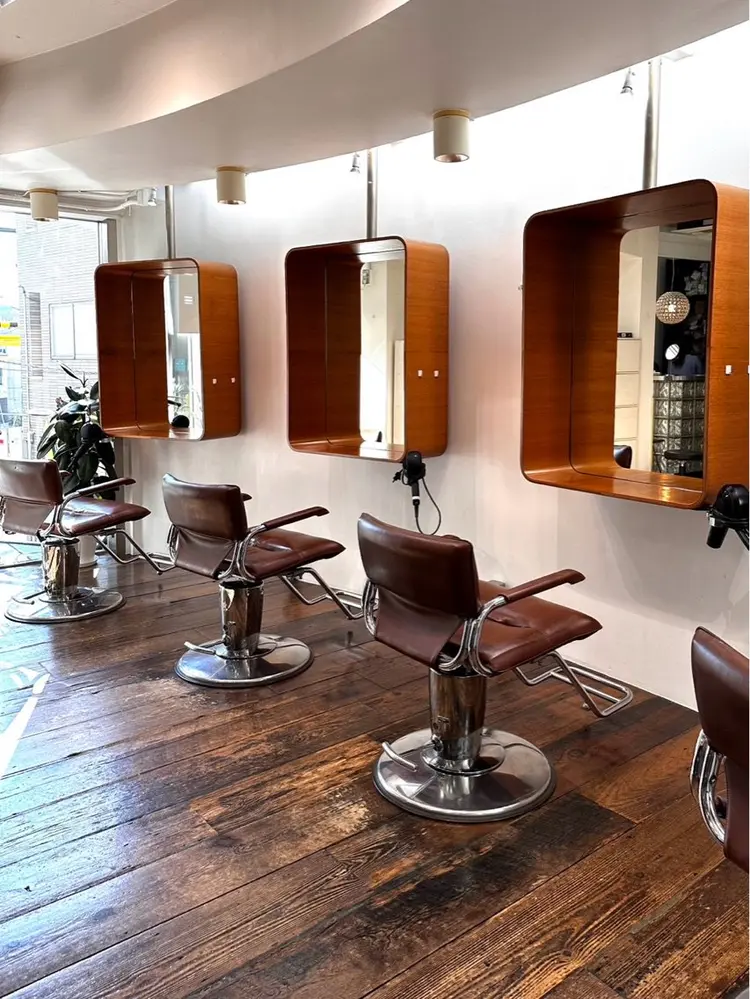 U-REALMの内観・外観2