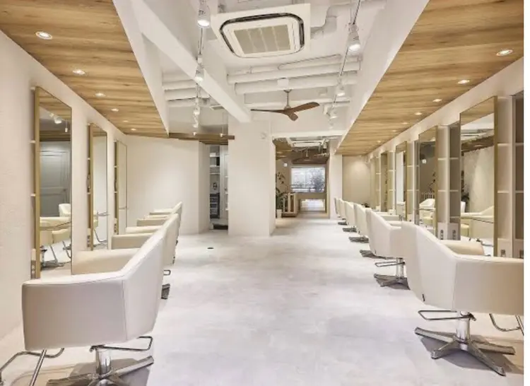 ORO宝塚店の内観・外観2