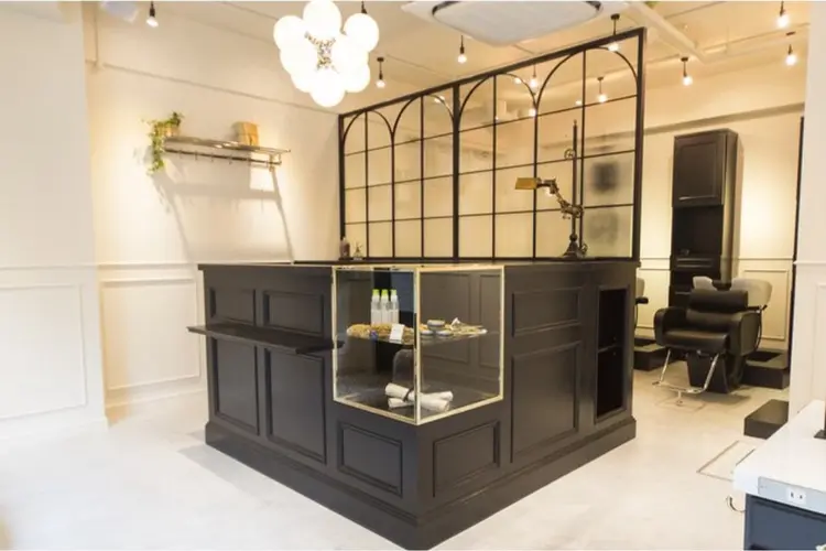 ROVERの内観・外観1