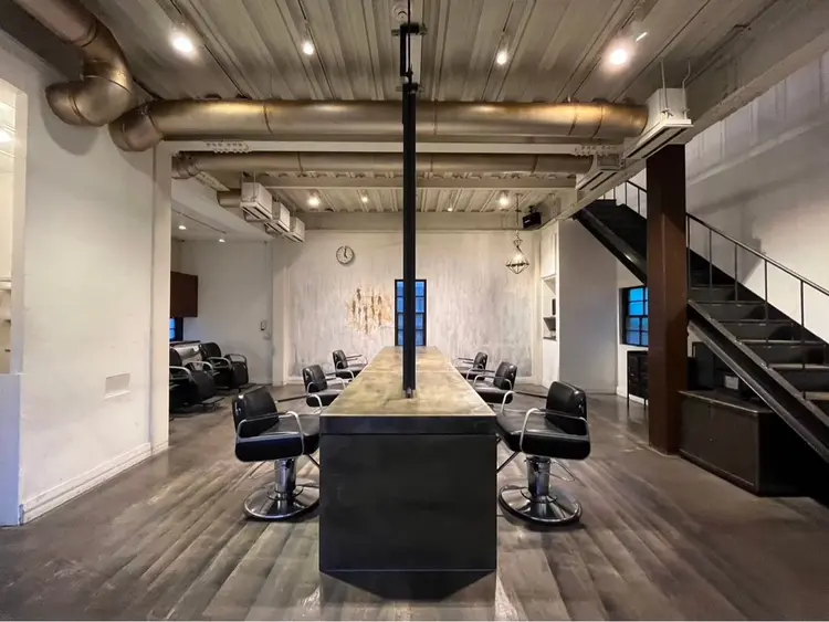 ecruの内観・外観2