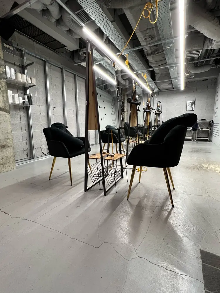 col  oodoriの内観・外観1