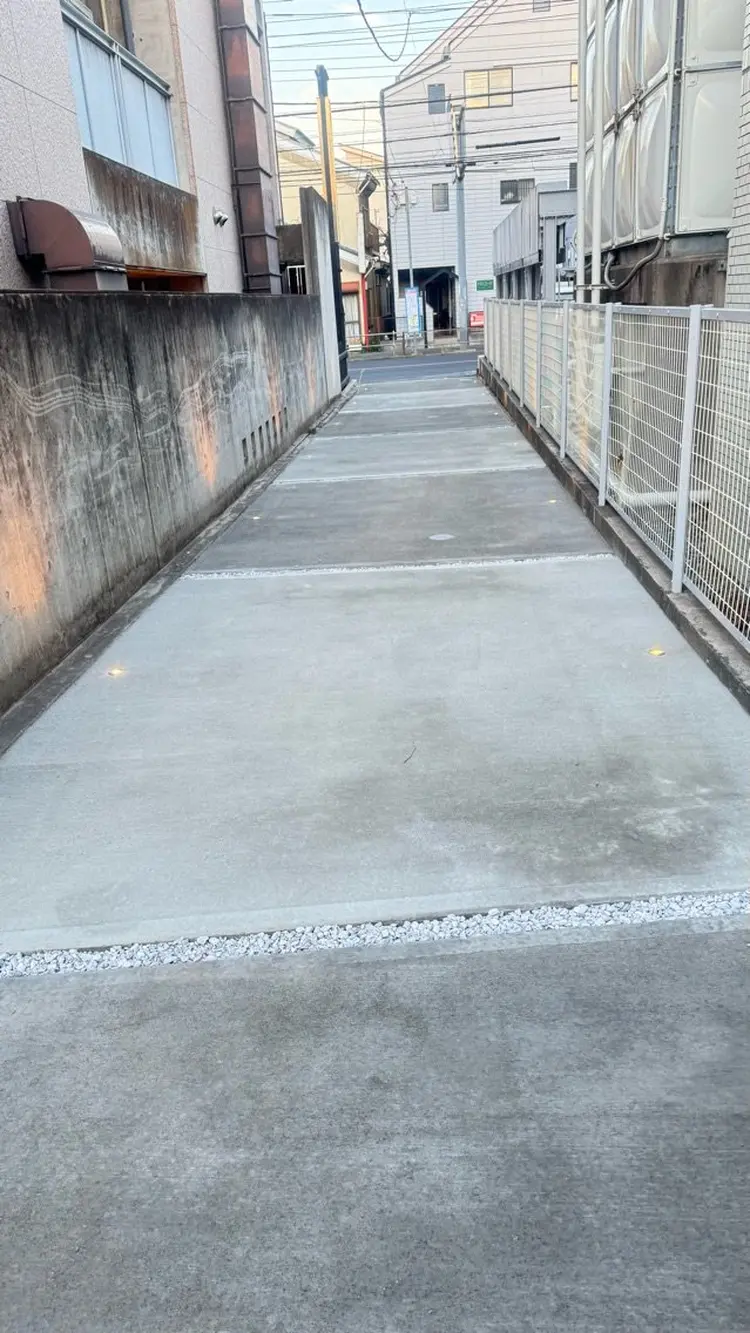 ラブリーアイラッシュの内観・外観1