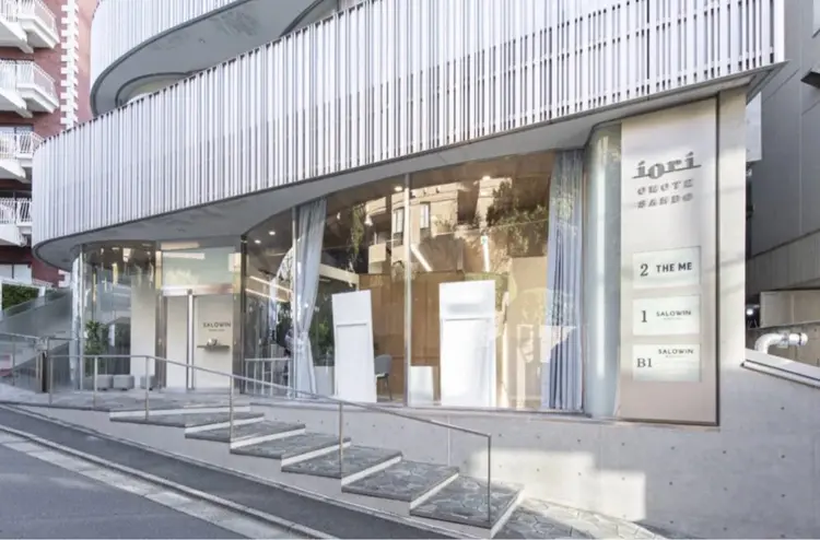 SALOWIN原宿iori店の内観・外観3