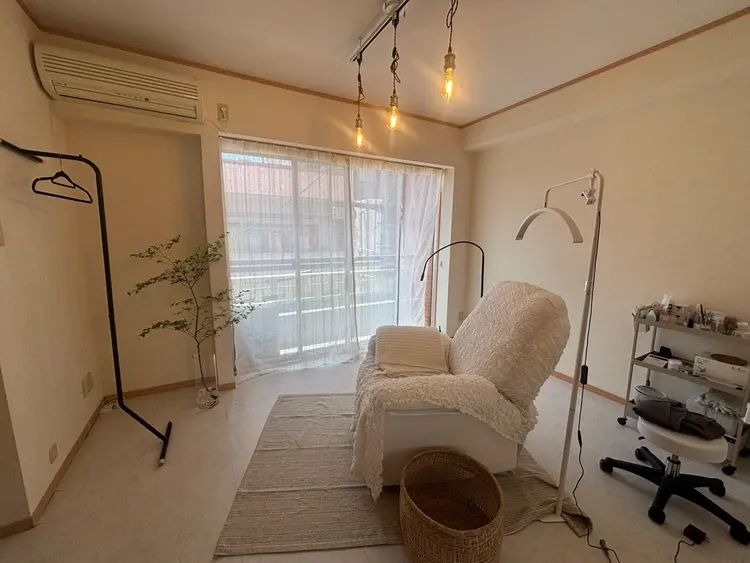punón eye salonの内観・外観1