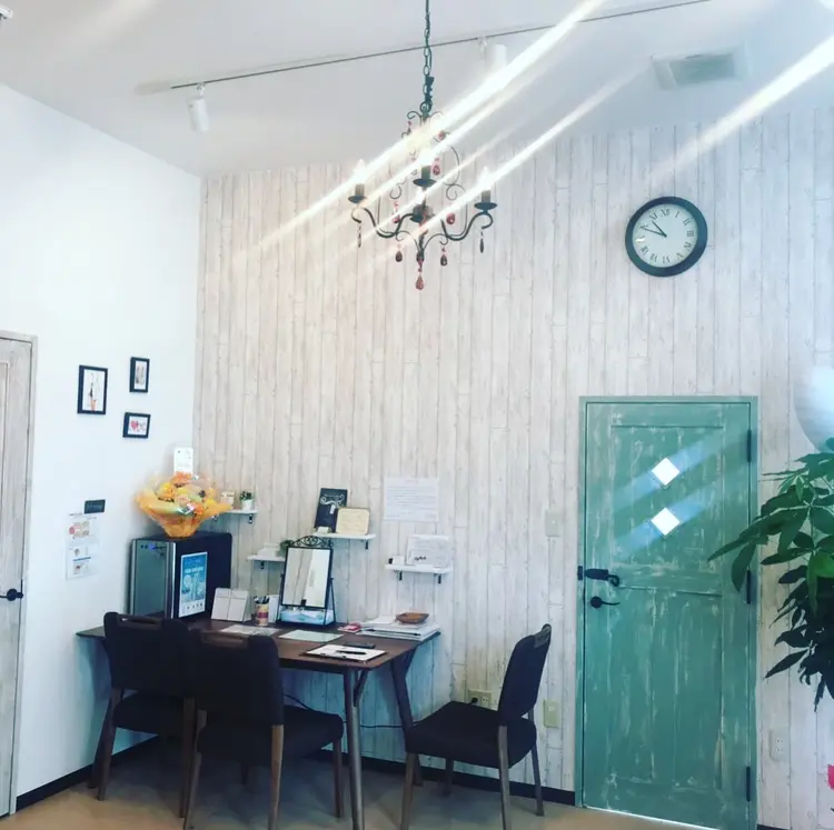 eyesの内観・外観1