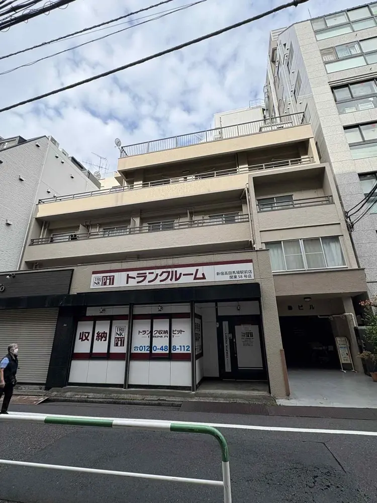 RIBONネイルサロンの内観・外観3