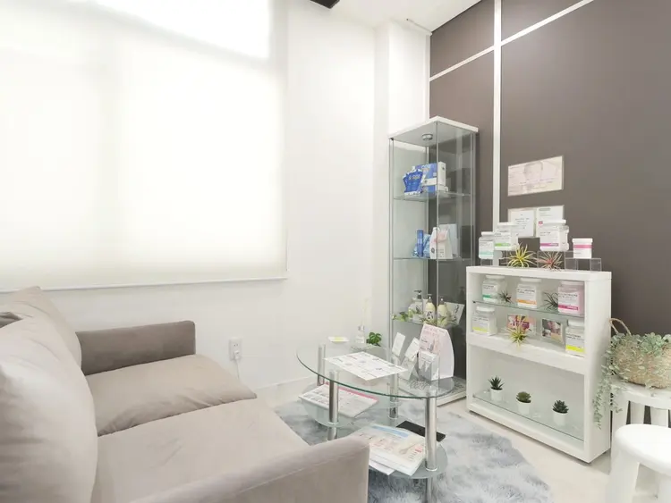 〈etre〉トータルビューティーサロンの内観・外観1