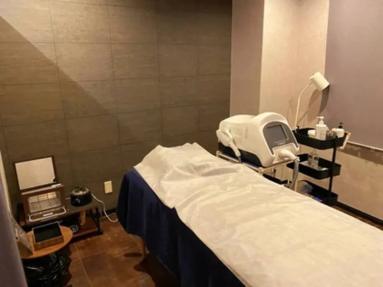 脱毛サロンadone Feliceの内観・外観2