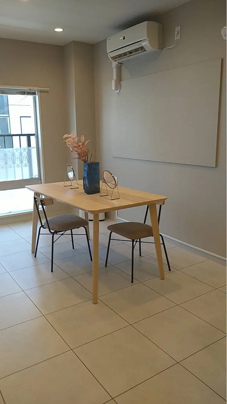 Thirty Three 伊丹店の内観・外観2