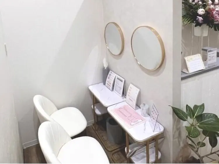 Lovall(ラヴォール)アポロ店 nail&eyelashの内観・外観2