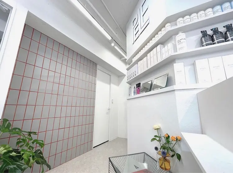 PELEの内観・外観1