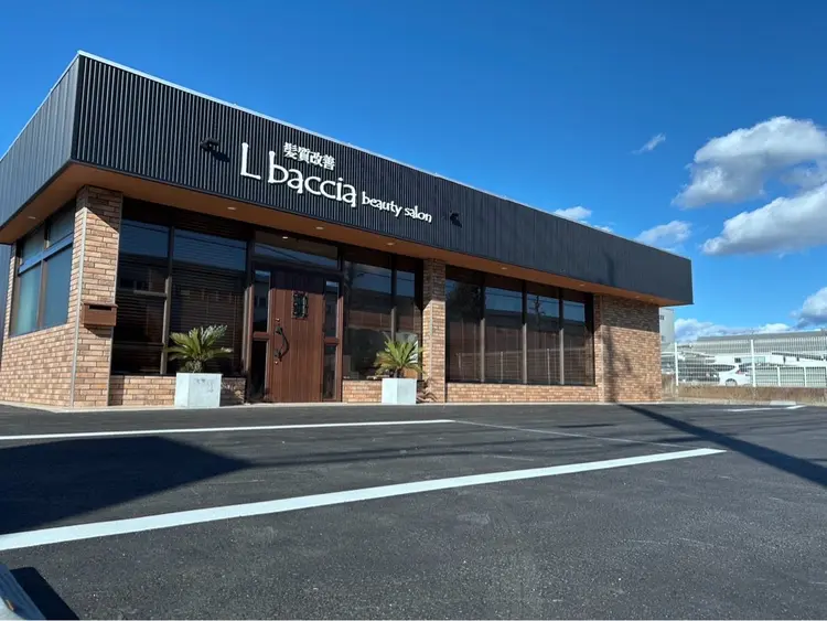 髪質改善 Lbaccia 伊勢崎 三室町店の内観・外観1