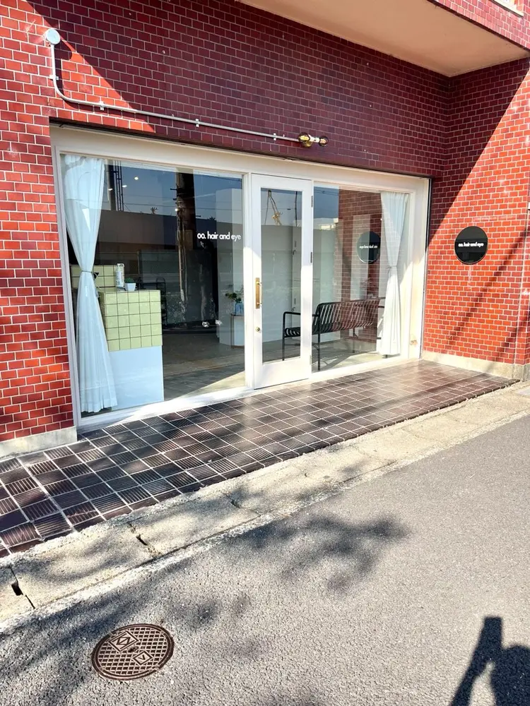 oo.hair and eye  美容院内Bloom Nailの内観・外観3