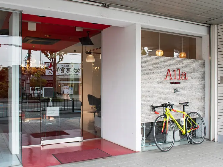 HAIR MAKE Ailaの内観・外観1