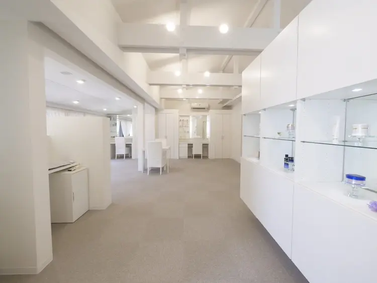 サロン　ド　コスメ　ベルフルールの内観・外観1