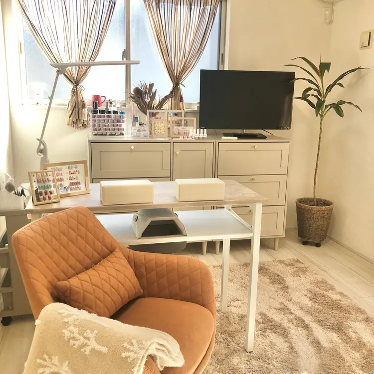 S  nailの内観・外観1