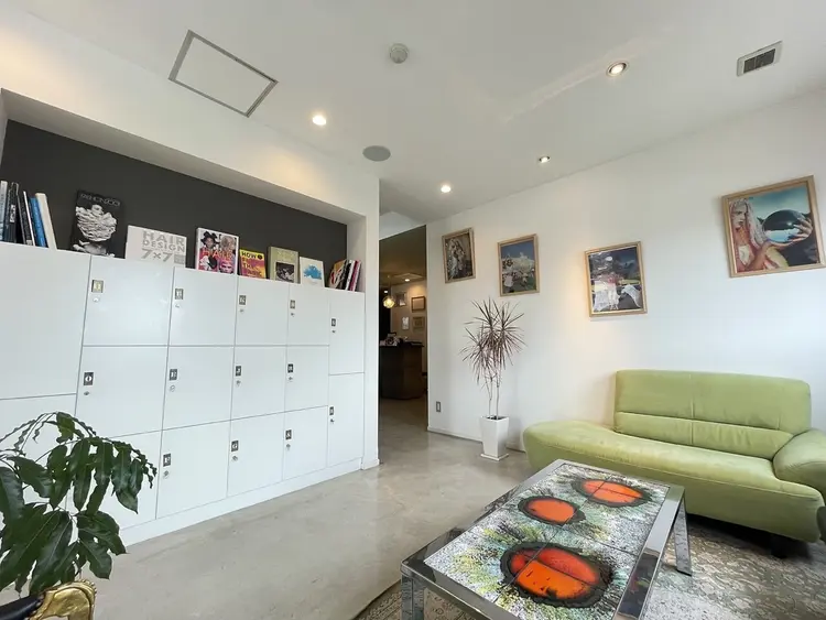 VINGT-QUATREの内観・外観2