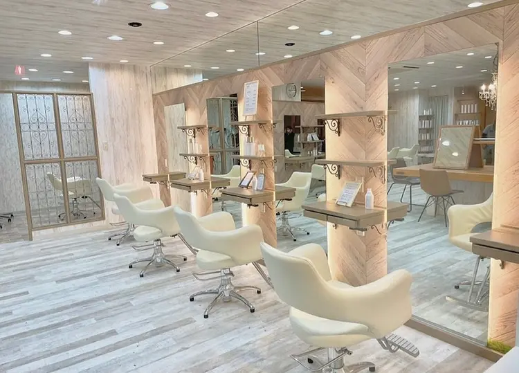 エムロードの内観・外観2