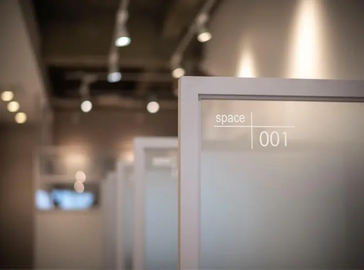 NATURAL博多店の内観・外観3