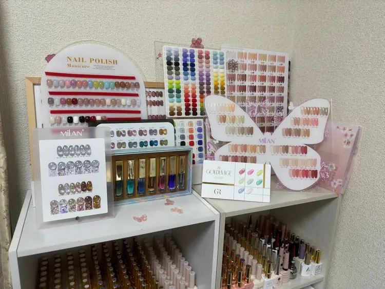 MIAMI NAILの内観・外観2