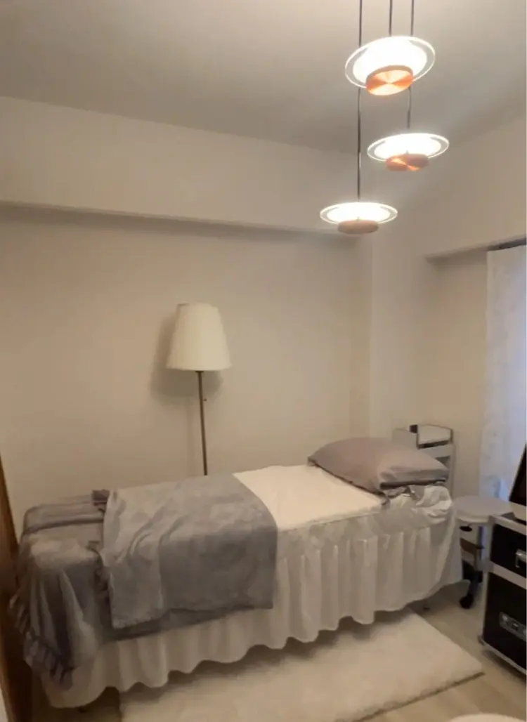 看護師が施術するサロン「ナスサロ」の内観・外観1