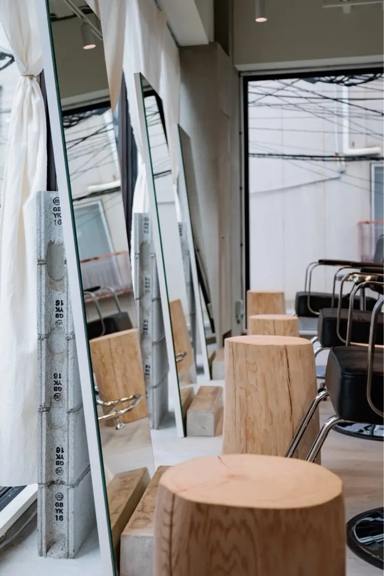 SLAYの内観・外観2