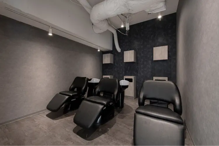 EMANONシェアサロン池袋の内観・外観2