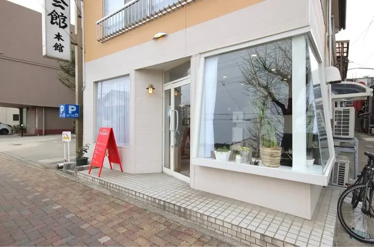 ヘアーサロン　ココペリの内観・外観1