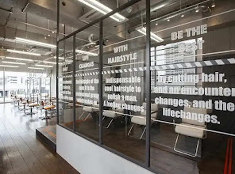 spin-off shiftの内観・外観2