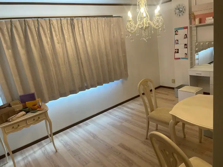 メナードフェイシャルサロン　鏡島精華代行店の内観・外観3