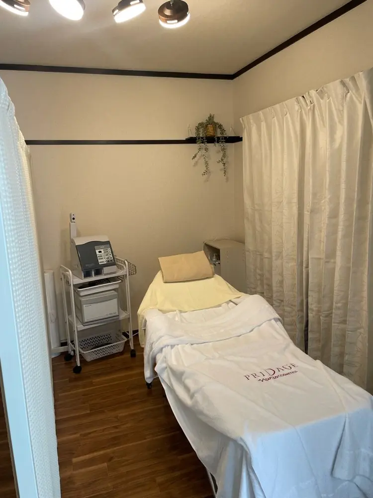 ナリスビューティサロン　デアイム津田沼の内観・外観1