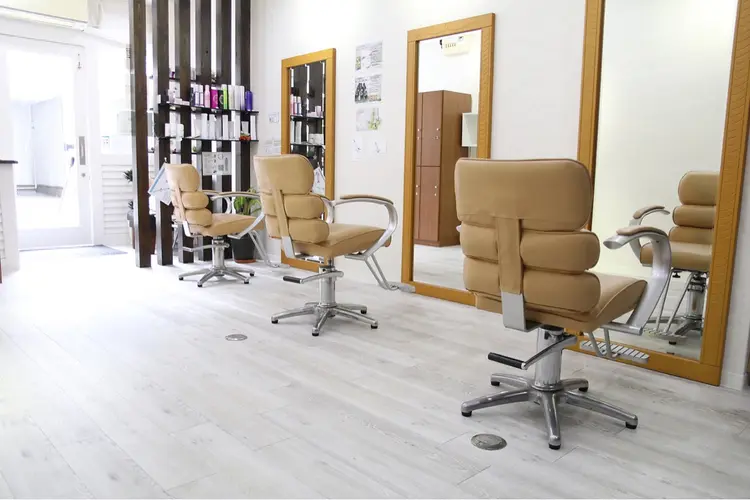 Hair design Laule'a  ラウレアの内観・外観1