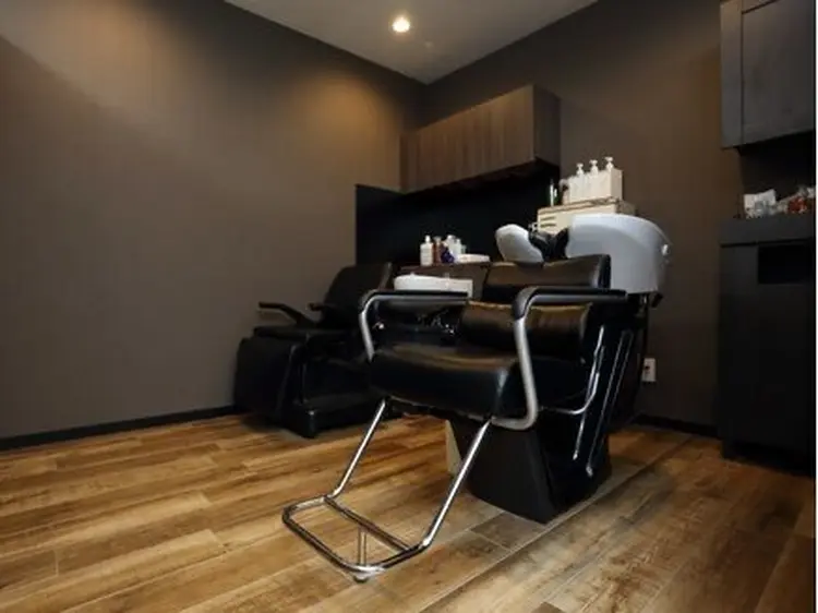 TELA HAIR草加店の内観・外観2