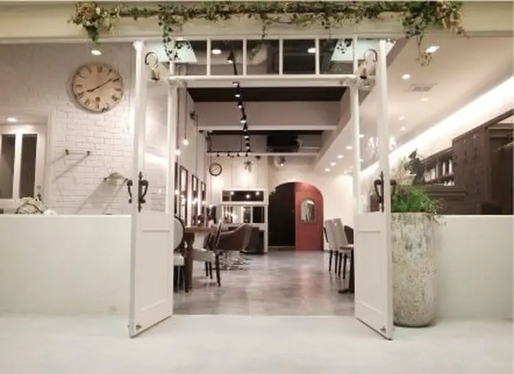 Lis briller【リズブリエ】の内観・外観1