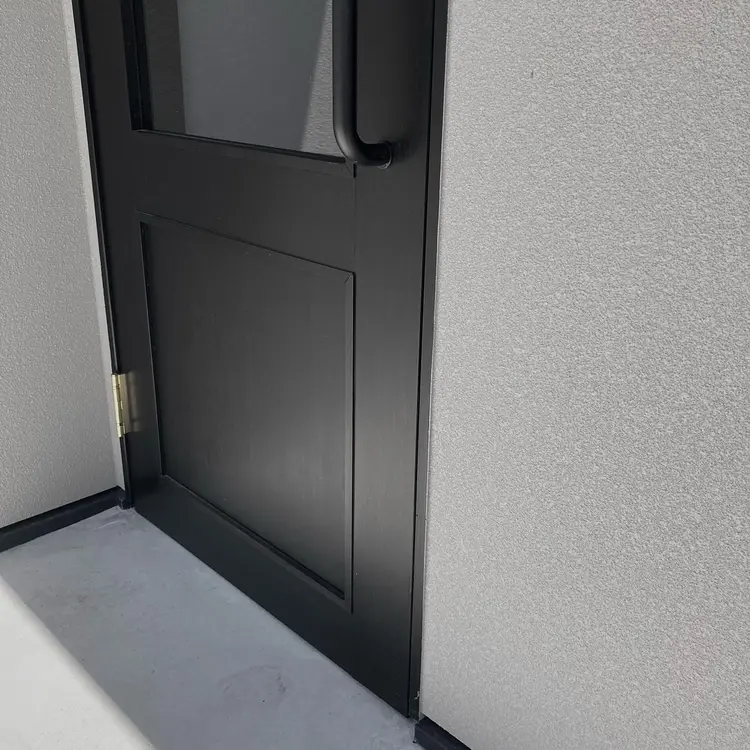 l o a   n a i lの内観・外観2