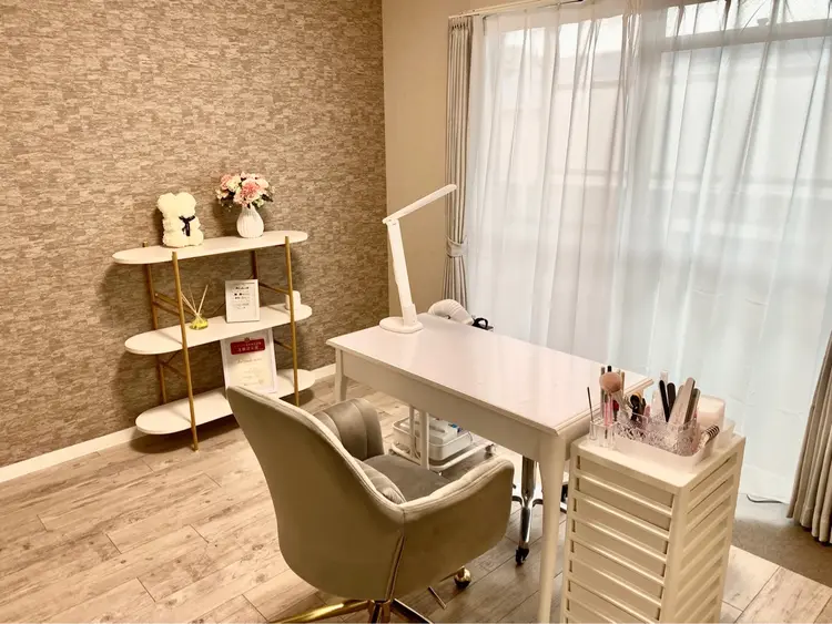 Verita     Nailの内観・外観1