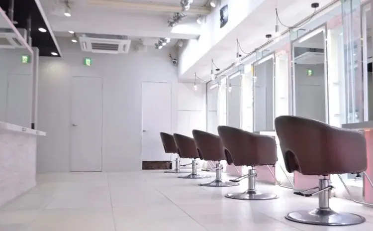 Euphoria +N サンシャイン通り店の内観・外観2