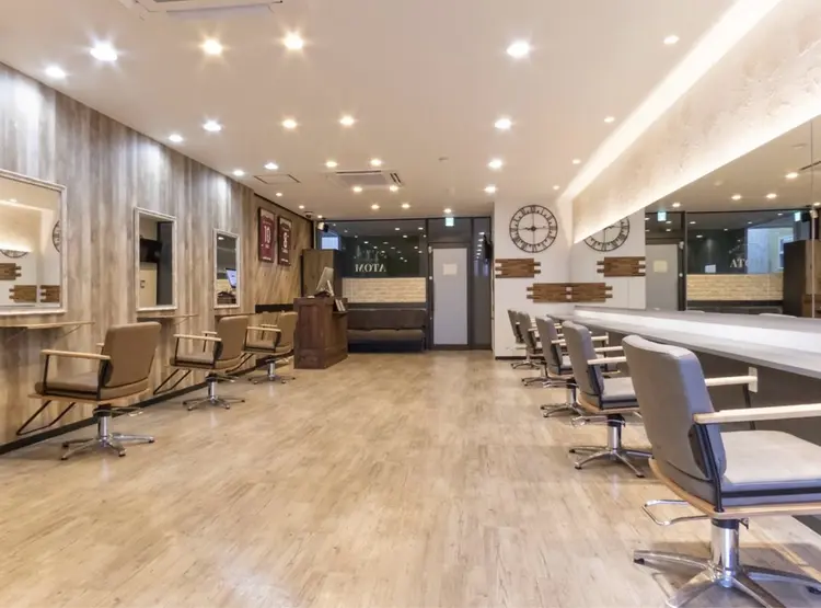 ATOMの内観・外観1