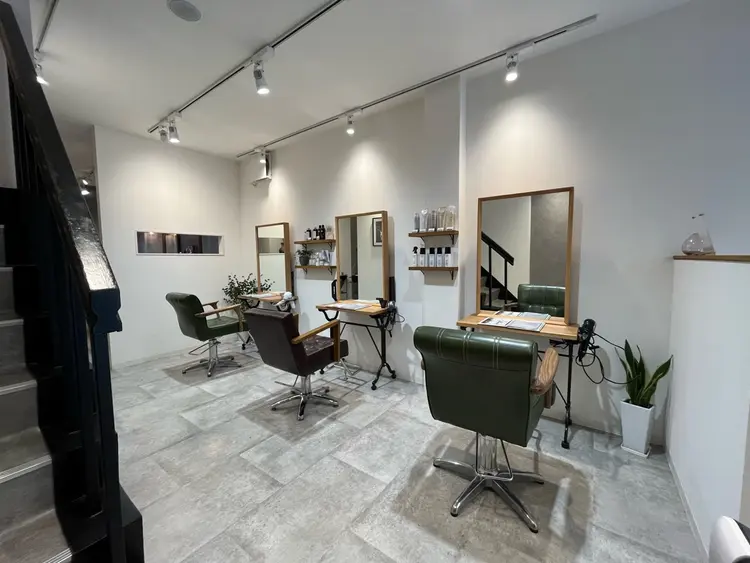 unisex   salon Daisyの内観・外観1