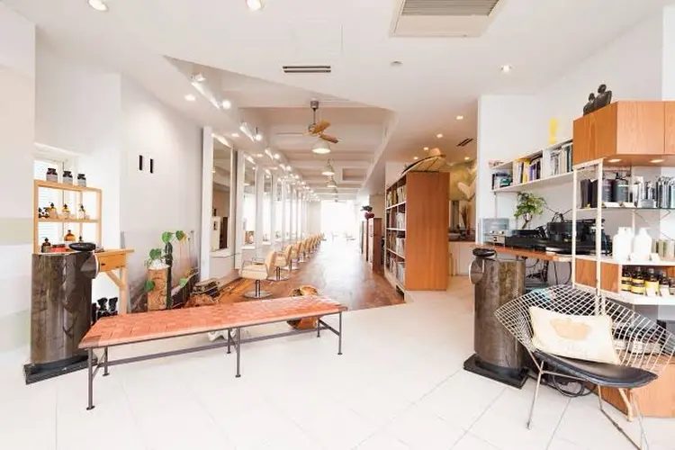BEAUTRIUM 七里ヶ浜店の内観・外観1