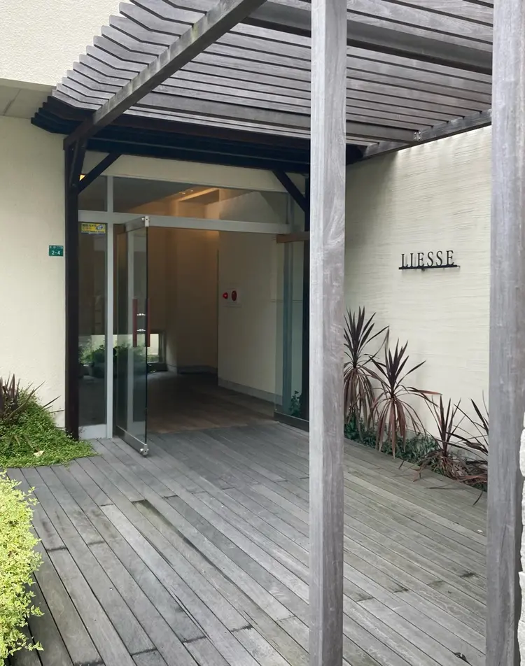 メナードフェイシャルサロン黒田南店の内観・外観3