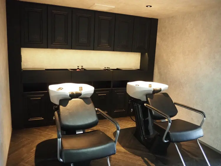 GLOWの内観・外観2