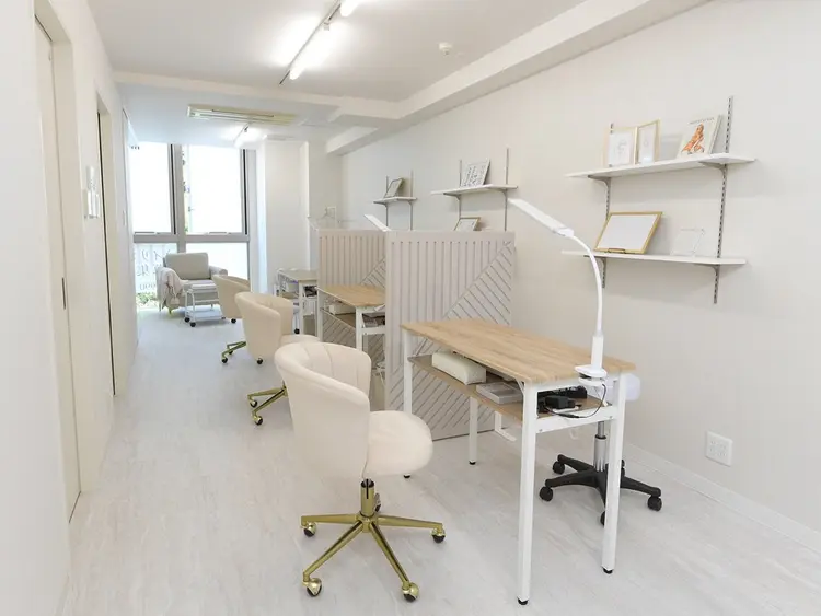 Salon Amielyの内観・外観2