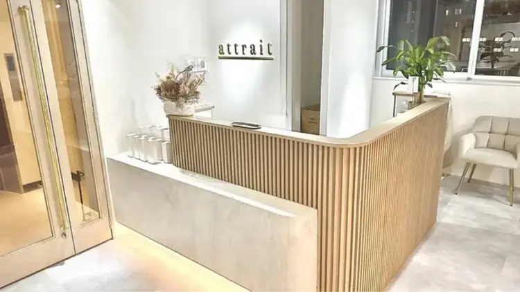 attrait 梅田店【アトレ】の内観・外観1