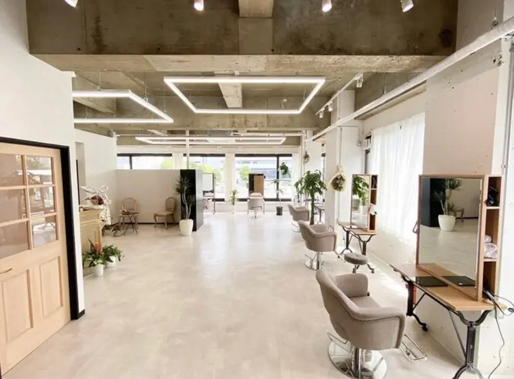 suiの内観・外観2